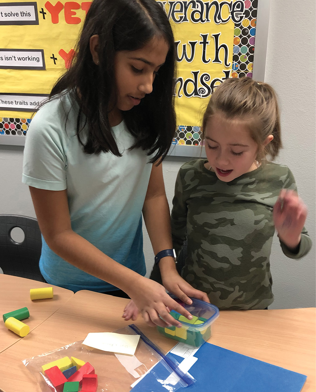  Students pack their capsule to Mars.