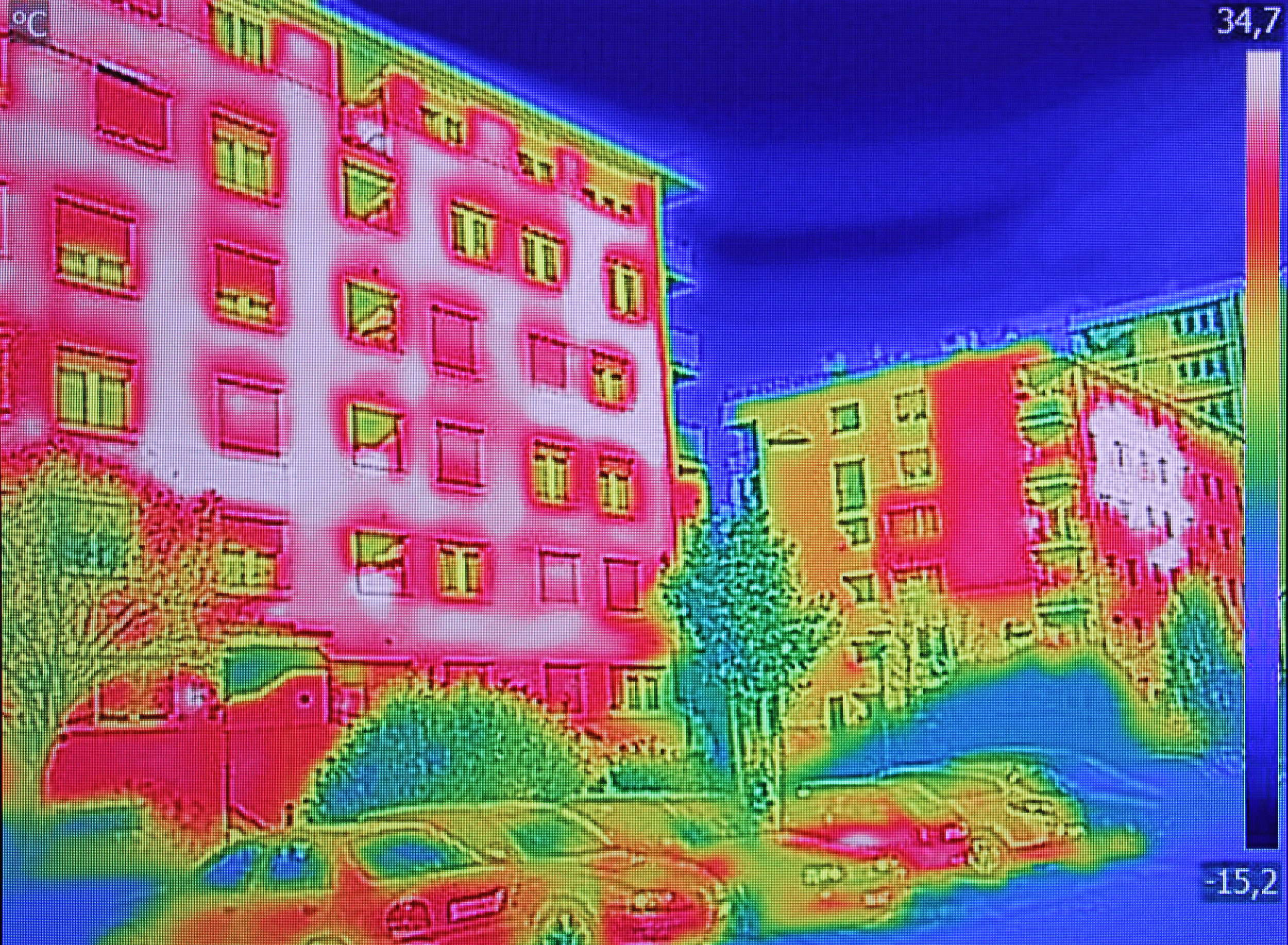 Data-Driven Science Vlogging for Connected Learning Anywhere