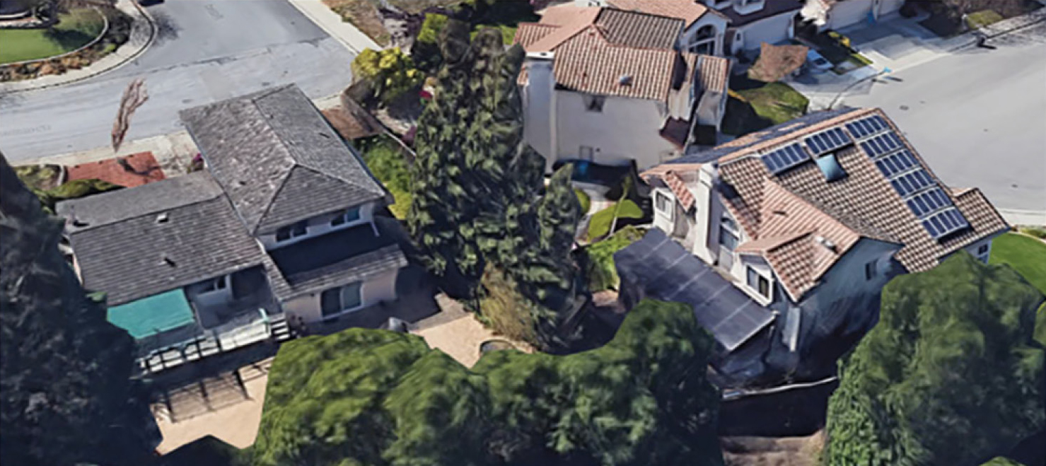 Figure 1. A Google Maps view of the houses of the defendant (left) and the plaintiff (right).