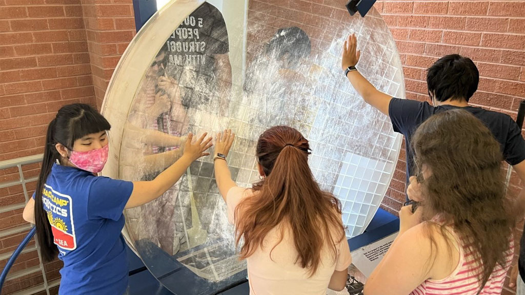 Touching the Solar System: A Project-Based Learning Astronomy Program for Students With Visual Impairments