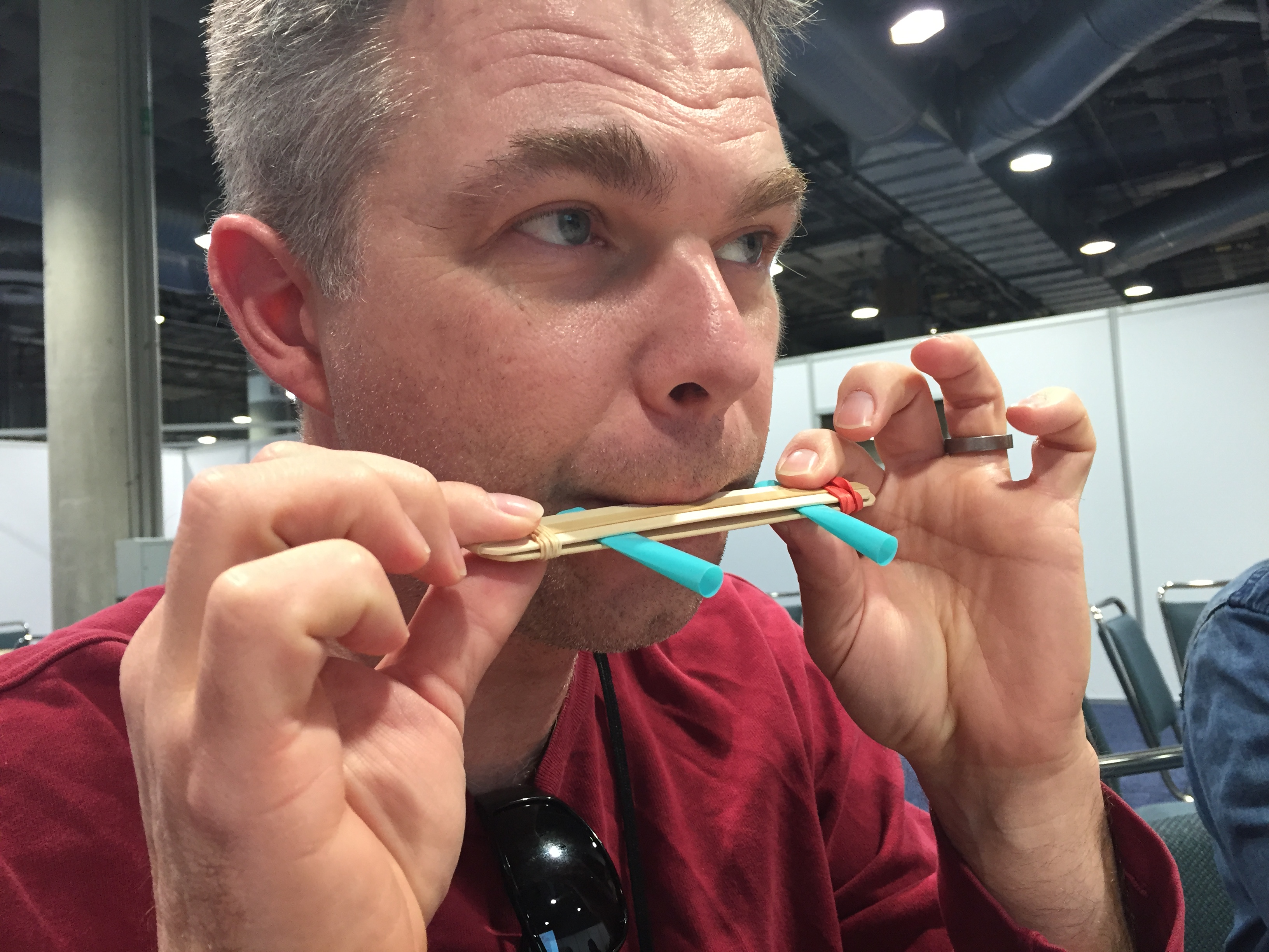 Make a buzz with rubber bands and tongue depressors.