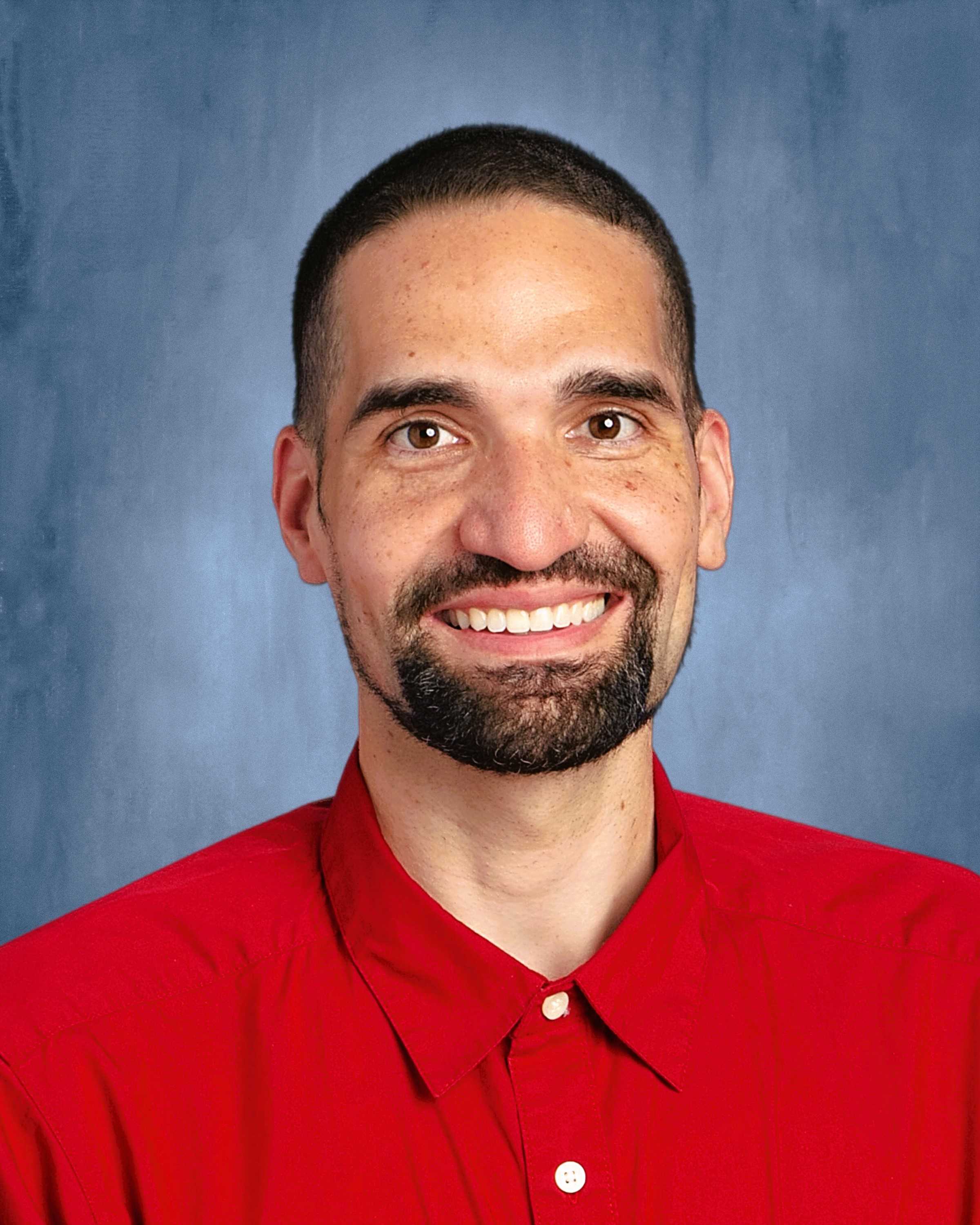 Alex Luciano headshot