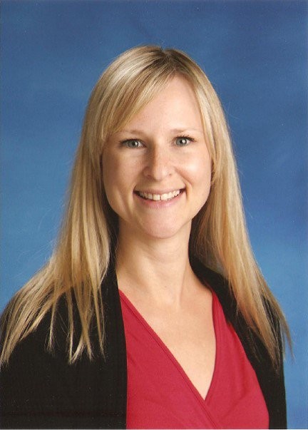 Michelle Dubek headshot
